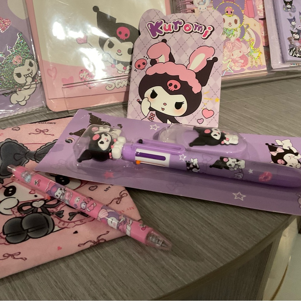 Kuromi 10 Piece Stationery Bundle - Picture 6 of 8